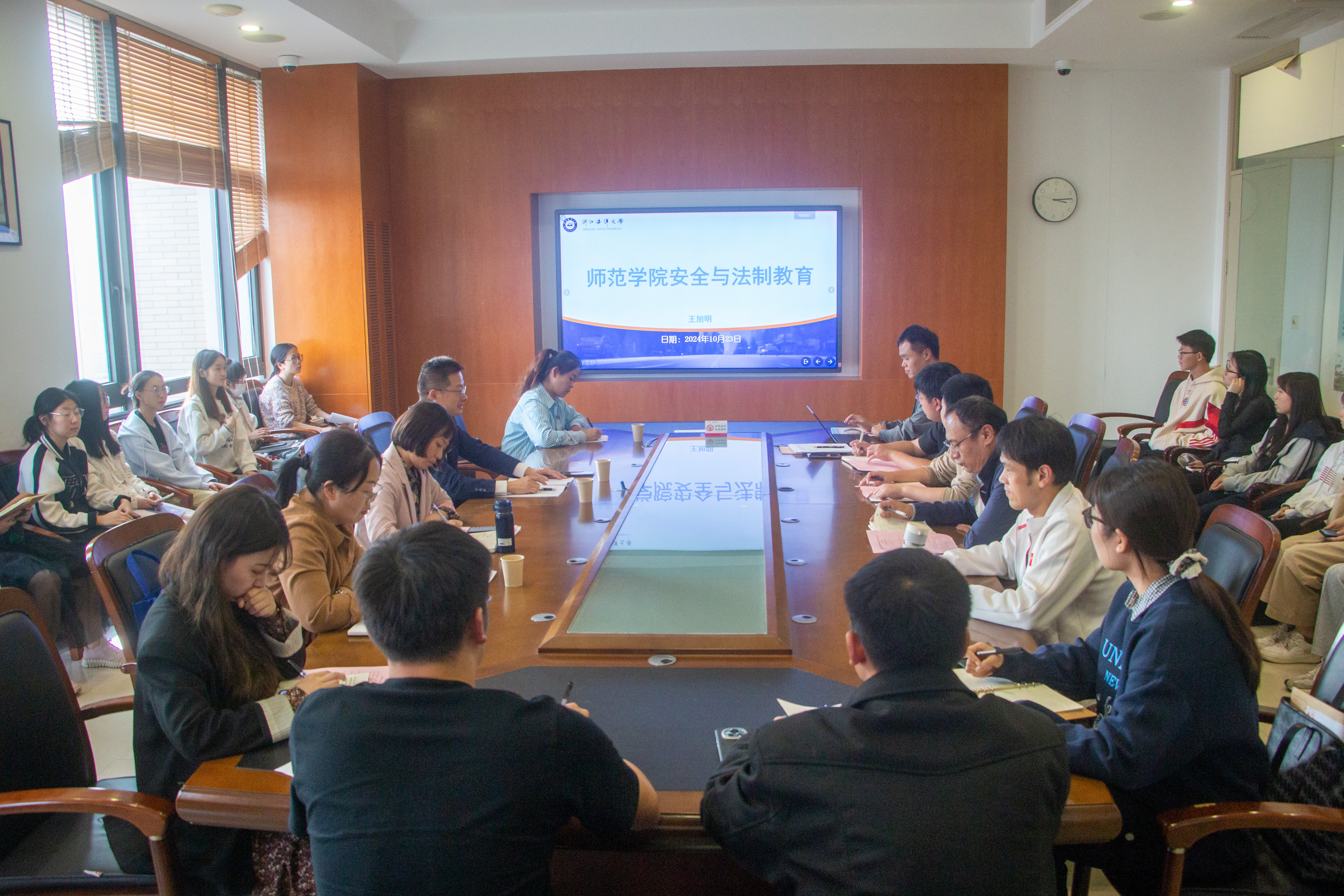 IMG_9109.jpg IMG_9109.jpg