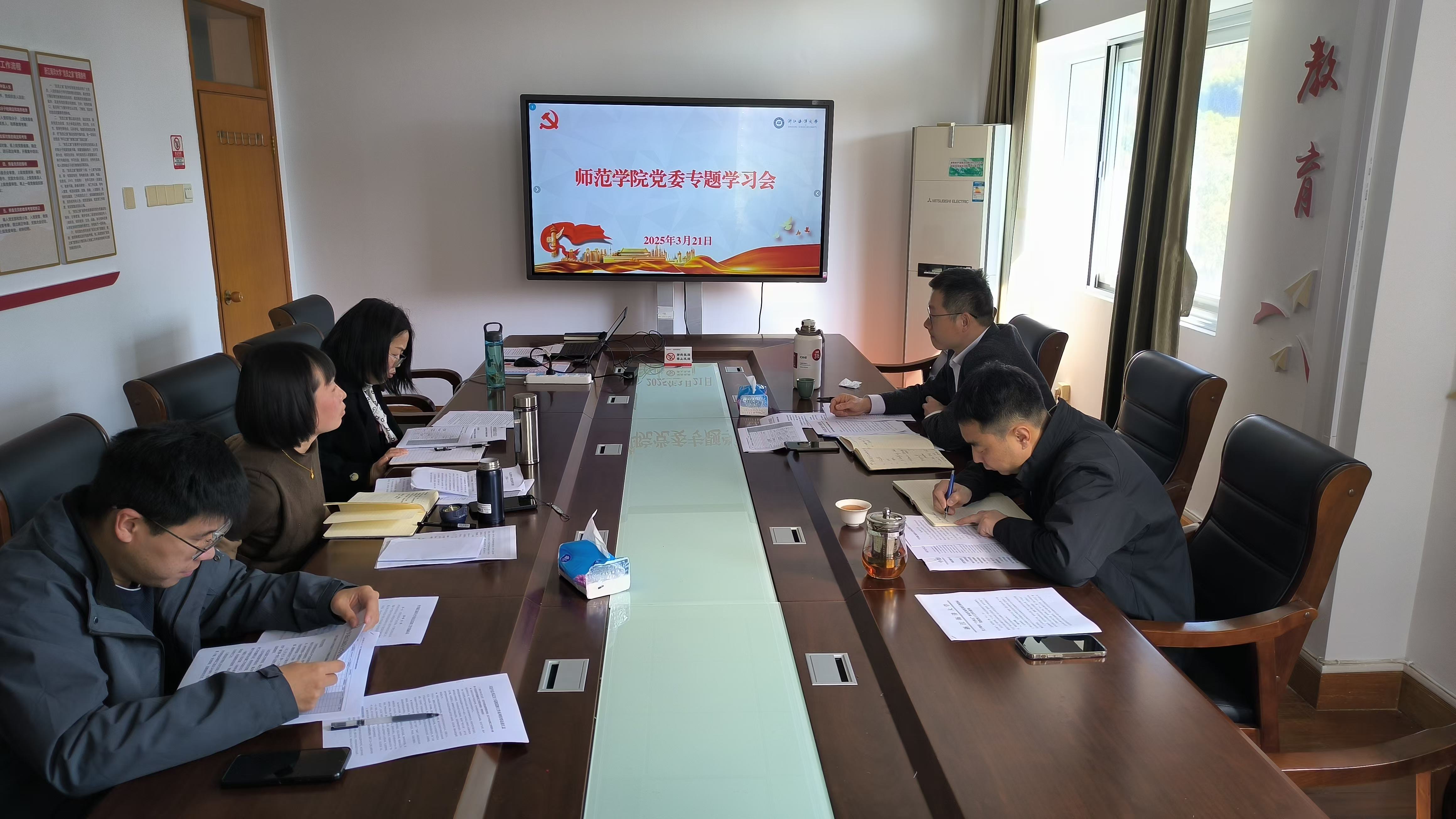 b453b6122f3c57481b9c4cd0ecc8750.jpg b453b6122f3c57481b9c4cd0ecc8750.jpg